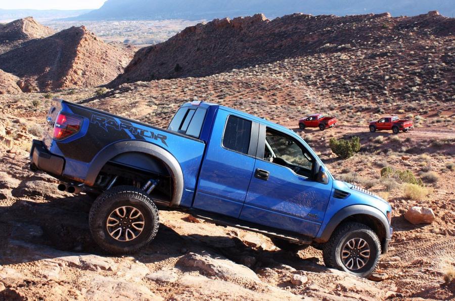  Ford F-150 SVT Raptor 2012 года  (фото 41 из 56)